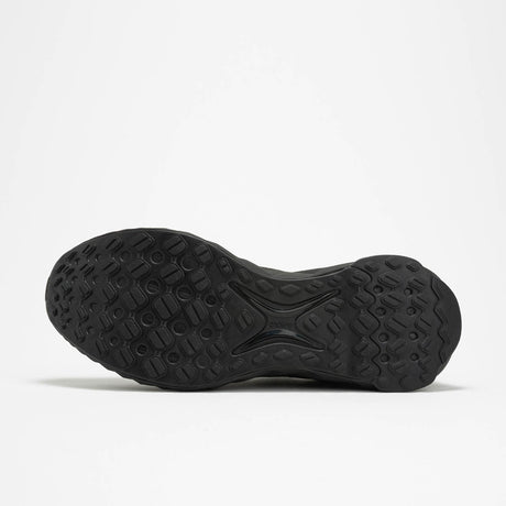 Sneakers Peak Andrew Wiggins pour homme, coloris noir intégral. Chaussure de performance inspirée du basketball, dotée d’une tige en maille respirante et d’une semelle robuste pour un maintien et un confort optimaux sur le terrain et au quotidien.