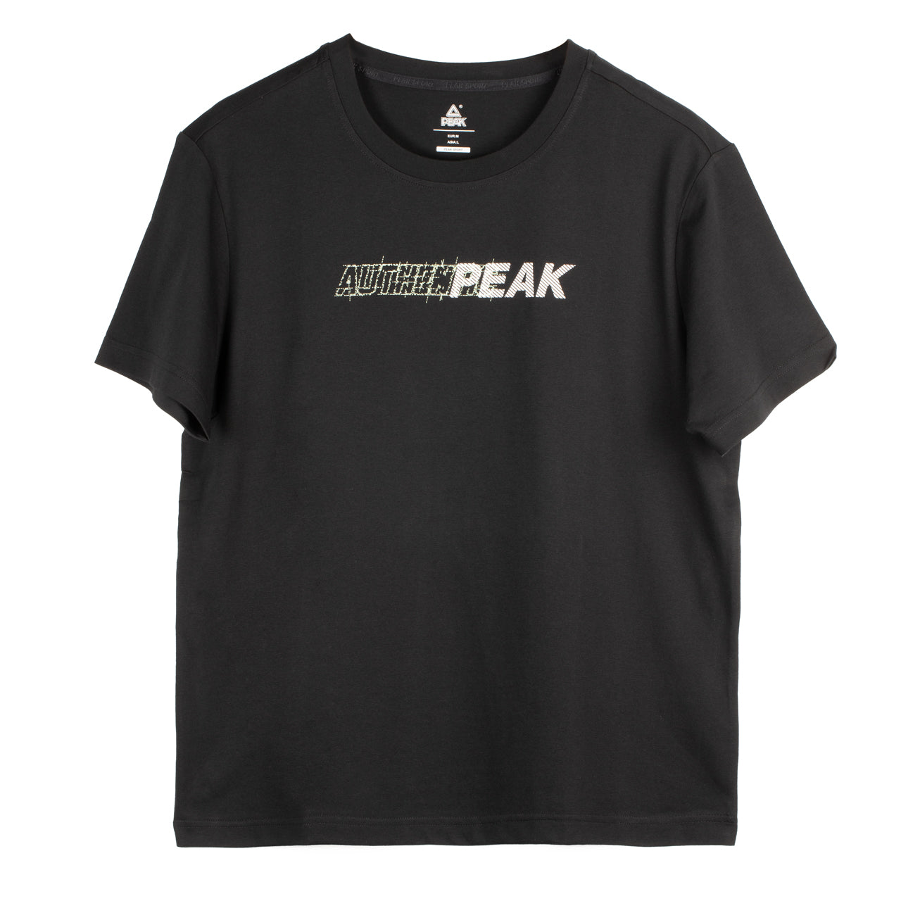 Le T-shirt Roundneck Noir PEAK allie élégance et confort. Sa matière douce et respirante offre une liberté totale de mouvement, idéale pour le sport ou le quotidien.