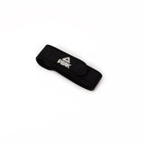 Brace de genou PEAK noir avec sangle de maintien rotulienne ajustable. Aide à stabiliser le genou et réduire la douleur pendant le sport.