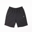 Short noir Peak pour homme, coupe sportive avec taille élastique et poches latérales, idéal pour l’entraînement, le running ou une tenue décontractée.
