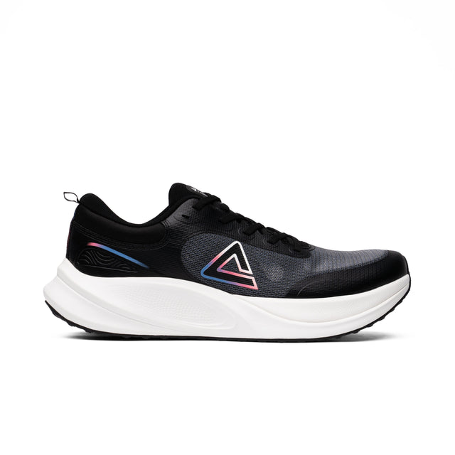 Baskets de running Peak pour homme en noir et blanc, au design moderne et semelle légère, idéales pour la course à pied et les entraînements quotidiens.
