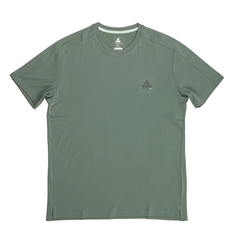 T-shirt vert Peak pour homme à col rond et manches courtes, coupe droite confortable, idéal pour le sport ou le quotidien.

