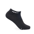 Chaussette basse PEAK noire en coton respirant avec logo blanc, conçue pour offrir confort, maintien et performance au quotidien et pendant le sport.